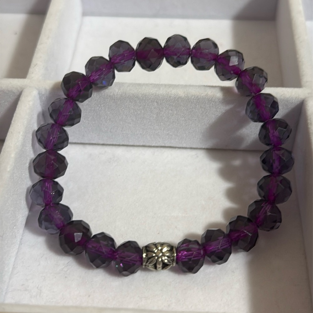 🎉💜 NEW Bella Purple Glass Bead Stretch Bracelet Game Day Gifts